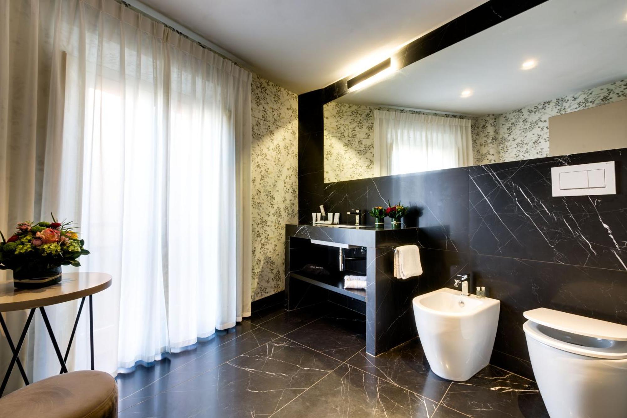 Piazza Farnese Luxury Suites Roma Ngoại thất bức ảnh