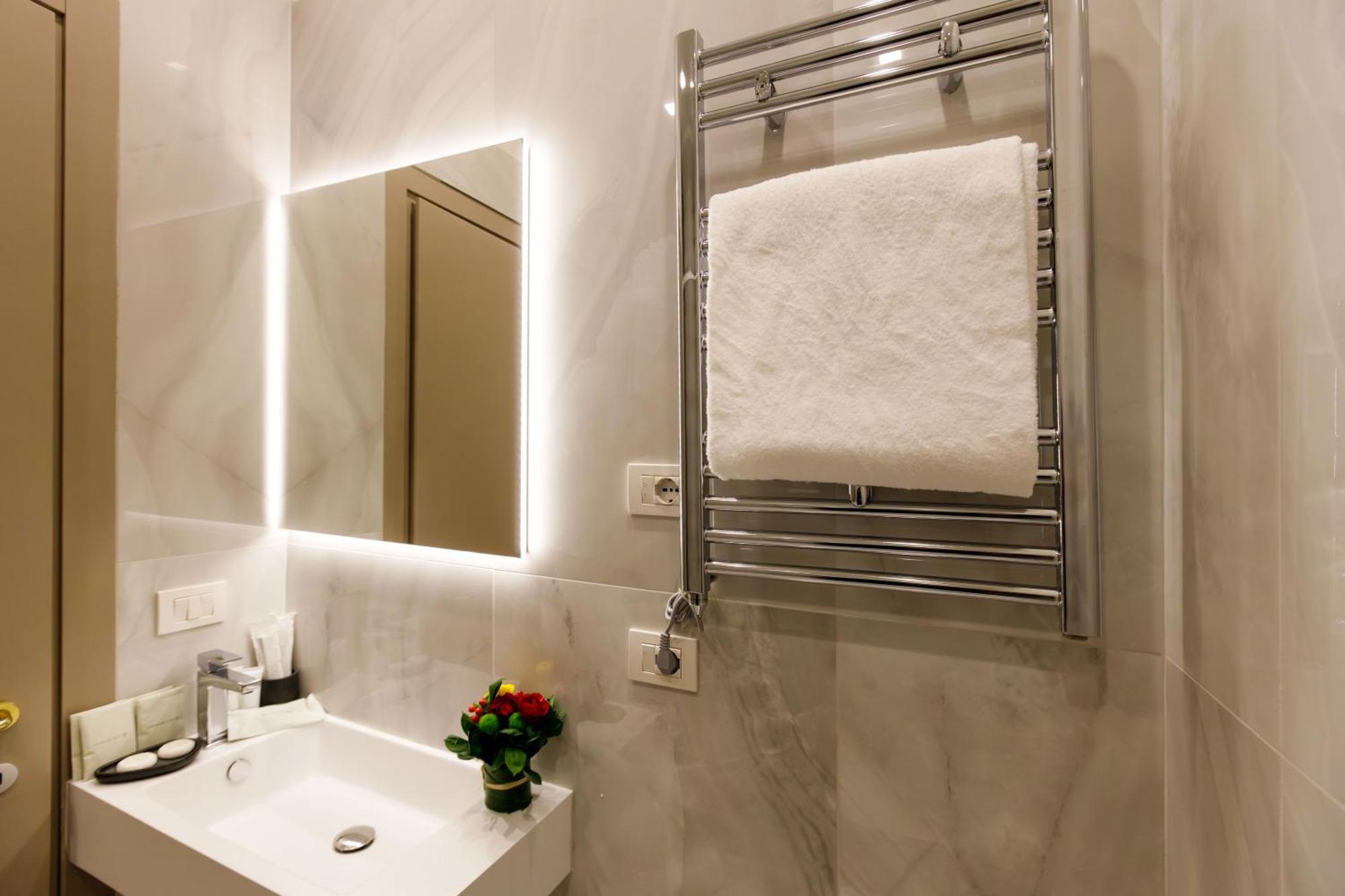 Piazza Farnese Luxury Suites Roma Ngoại thất bức ảnh